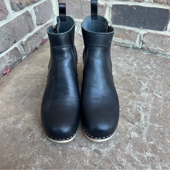 Swedish Hasbeens Black Leather Ankle Boots - Picture 3 of 11